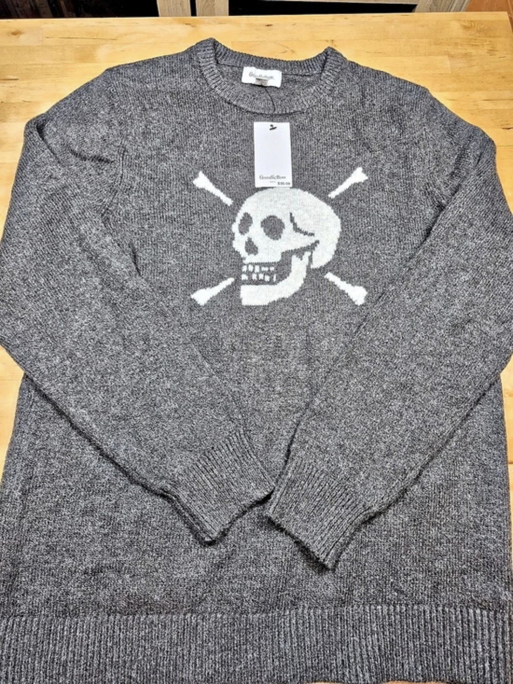 Goodfellow & Co Skull Sweater Gray Skull Crewneck Sweater Size Medium NWT